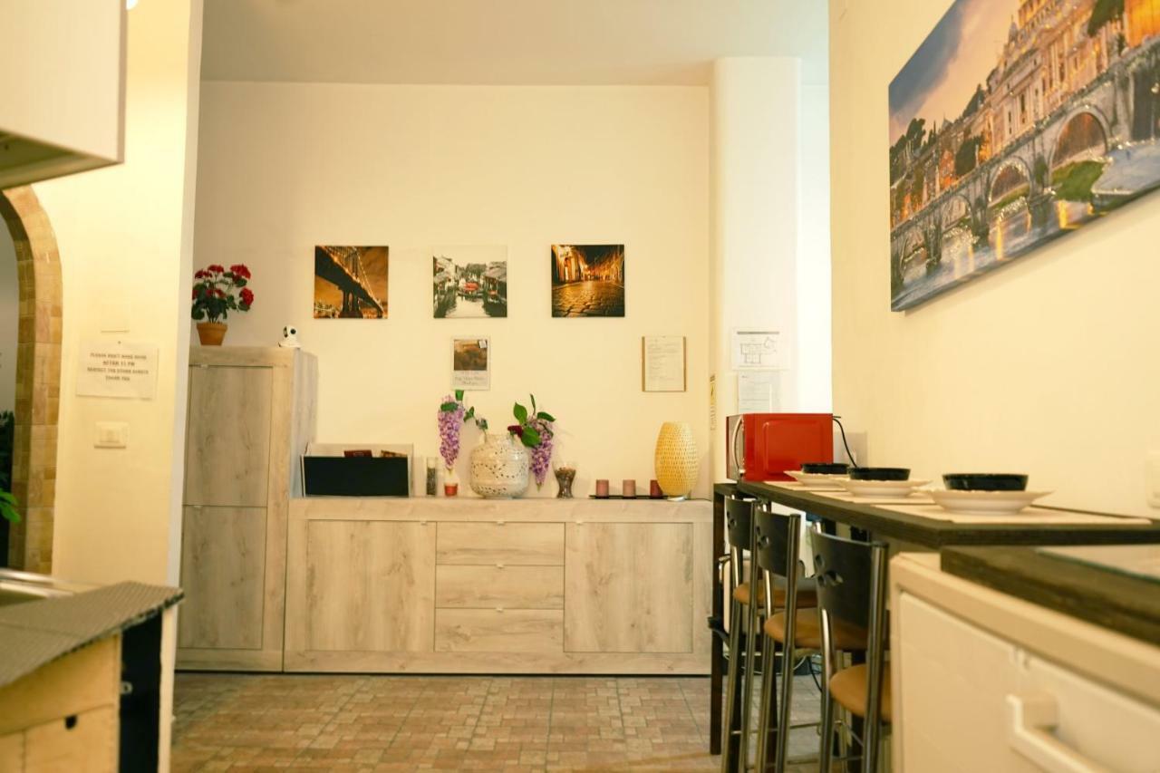 Gasthuis Hosting Flats Rome